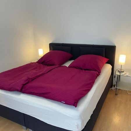 Zimmer Im Herzen Von Durlach Karlsruhe Exterior foto